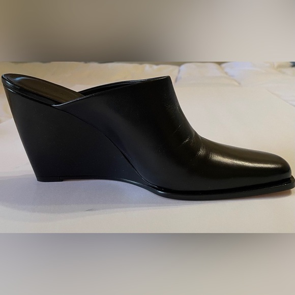 Wandler Black Gaia Wedge - Picture 2 of 3